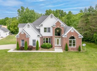 12462 Lillie Rd, Byron, MI 48418