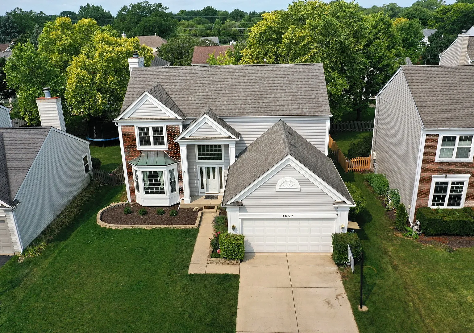 4 bed, 2.5 bath, 2344 sqft, $3,300 — Photo 1