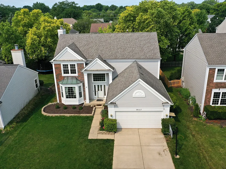 1657 Fairport Dr