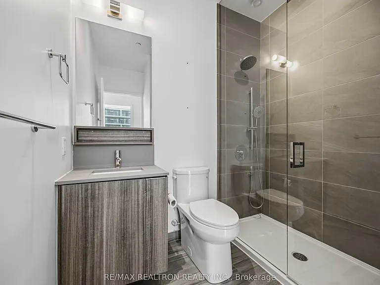 898 Portage Pkwy #903 — Photo 5