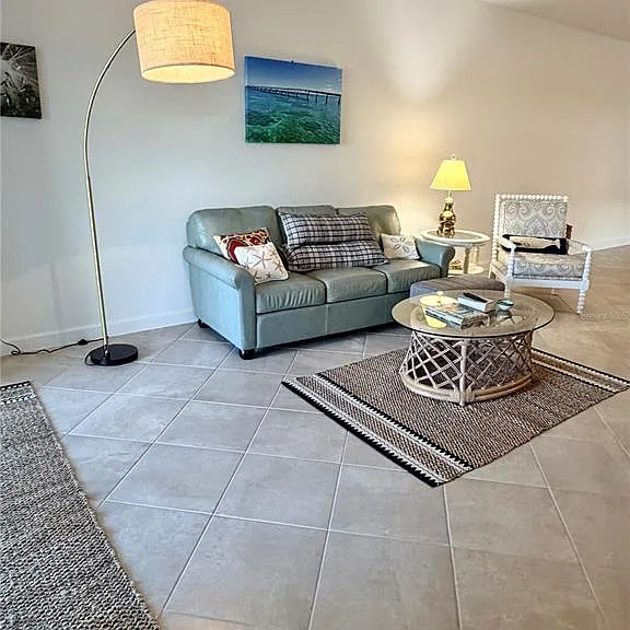 8057 Shore Lake Dr — Photo 28
