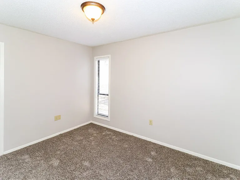 4426 Spring Harbor Dr — Photo 13