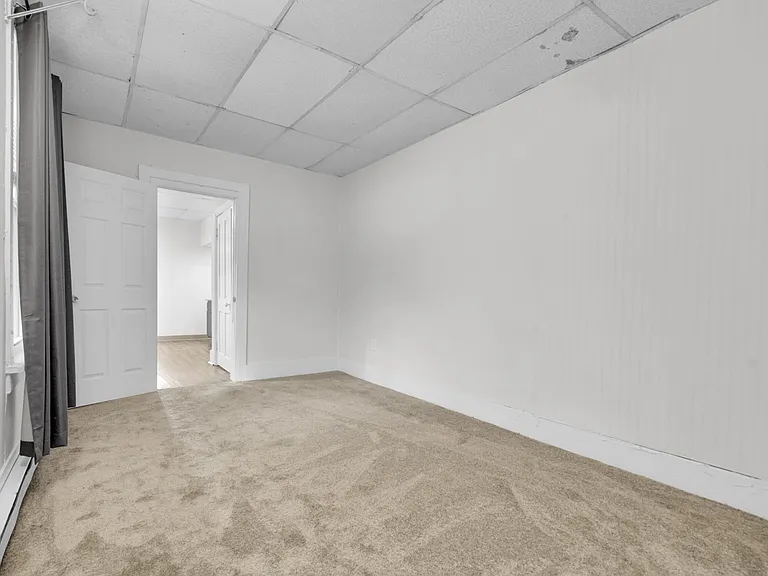 426 W Green St #1 — Photo 17
