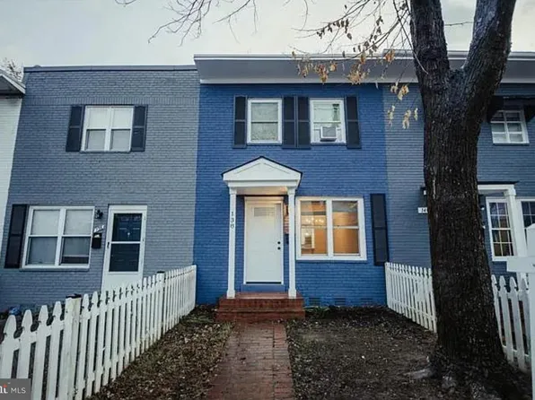 138 Dale St, Alexandria, VA 22305