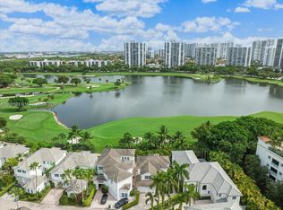 3672 NE 200th St, Aventura, FL 33180