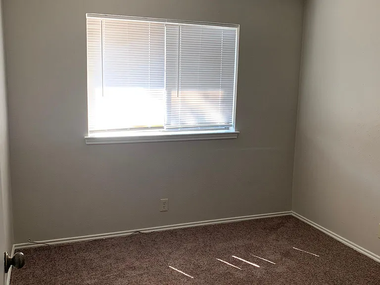 3319 Gardenview Cir — Photo 12