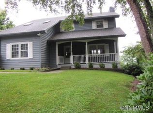 138 Acorn Ln, Clyde, NC 28721