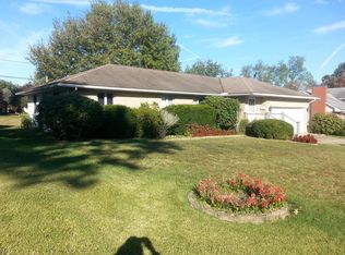 1853 Bayberry Ln, Coshocton, OH