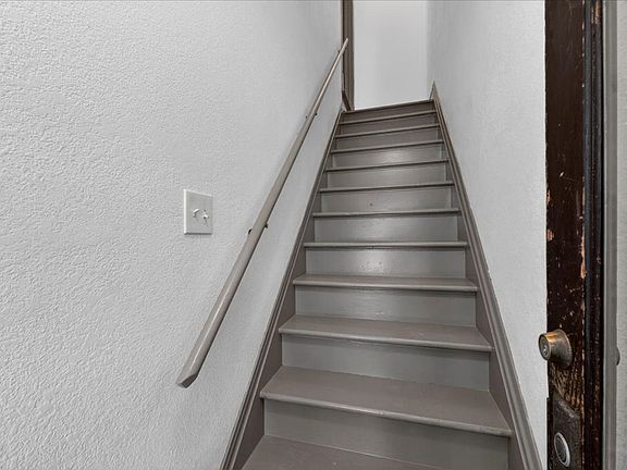 5th image of 2115 Alfred Ave #2117A