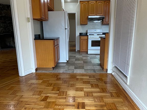 3rd image of 750 Thornton Ave