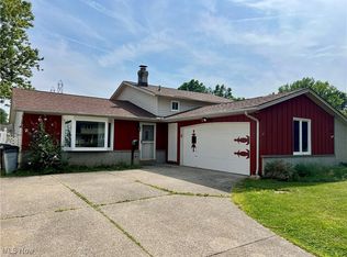 12957 List Ln, Parma, OH 44130