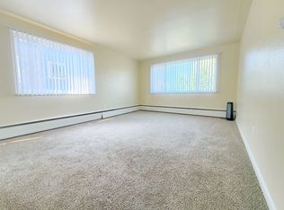 Dexter Apartments, Denver, CO 80220