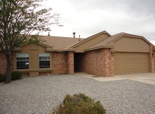 916 Western Hills Dr NE, Rio Rancho, NM 87124