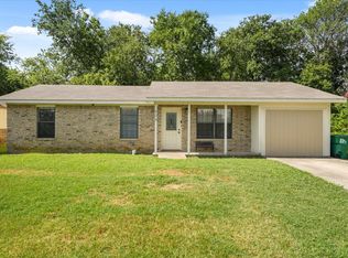 608 Windfields St, Denton, TX 76209