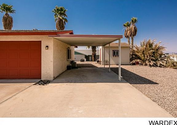 5th image of 1001 Clearwater Pl