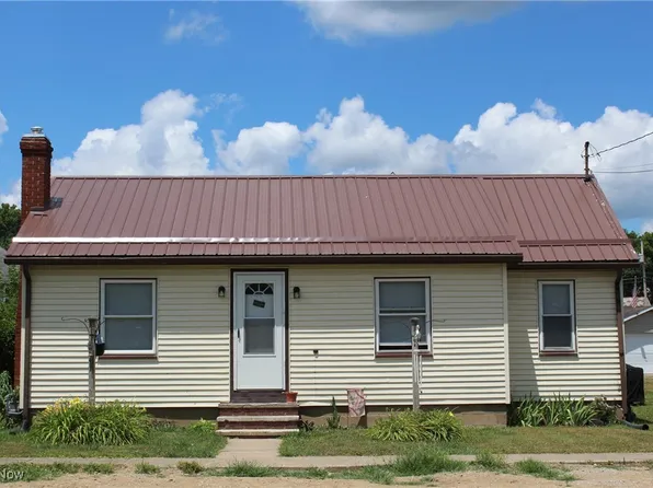 311 3rd St, Beverly, OH 45715