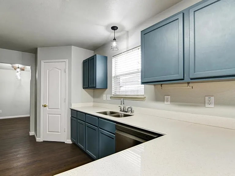 8609 Muir Dr — Photo 11