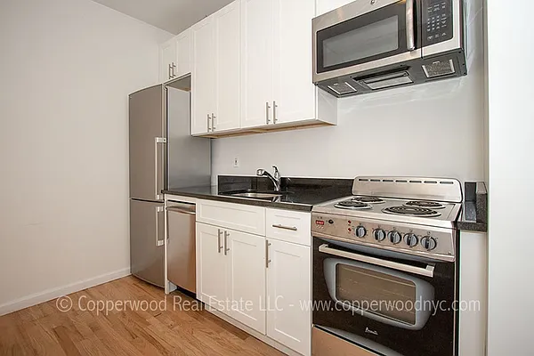 Rented by Copperwood Real Estate | media 12