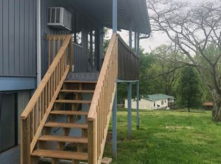 194 Setterberg Rd APT 1, Philadelphia, TN 37846