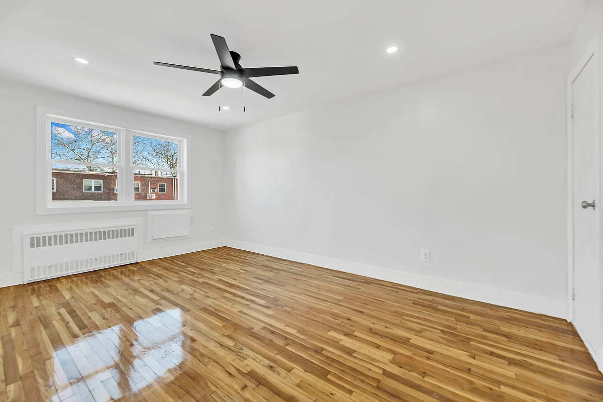 Building Photo - 525 E 78th St #3
