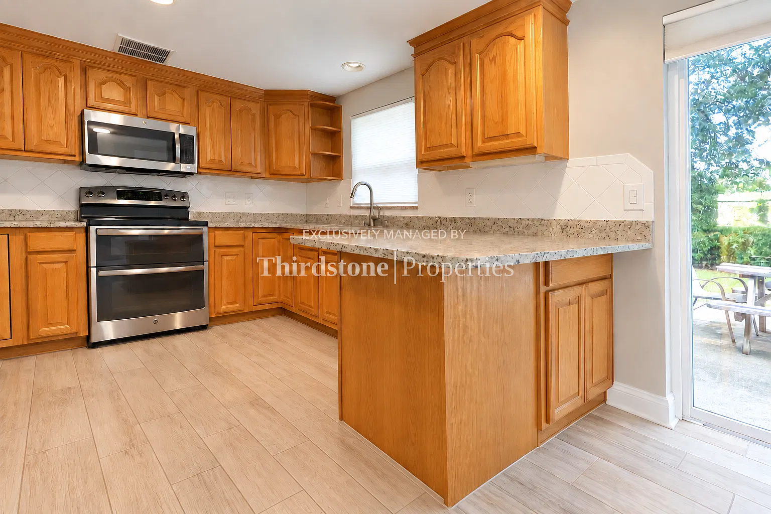 2867 E Goldenrod Cir, Jacksonville, FL 32246 — Photo 3