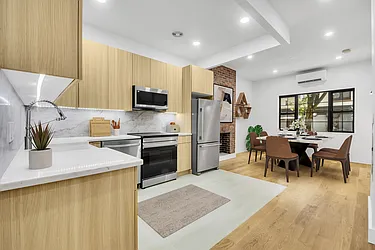 237 Ainslie Street, #1