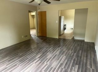 1725 S Douglas Ave, Springfield, IL 62704