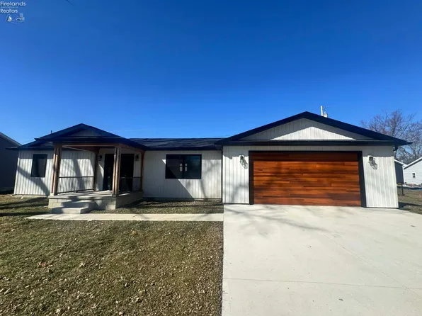 111 W Tuscarawas Trl, Sandusky, OH 44870