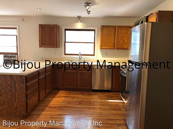 3rd image of 1523 N Nevada Ave #338005151