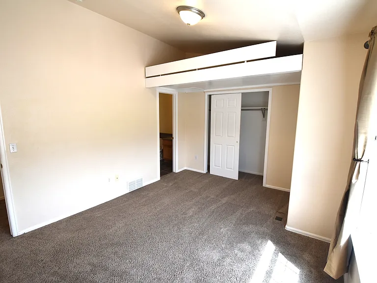 104 Vale St — Photo 25