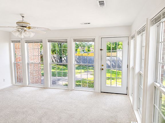 4th image of 1137 Chatmoss Dr