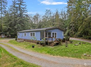 815 Classic Rd, Greenbank, WA 98253