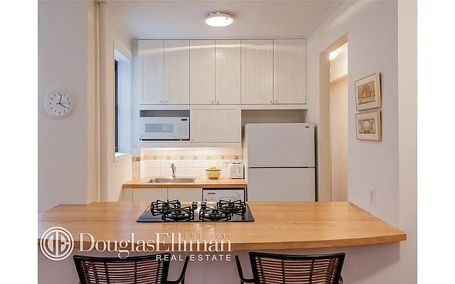 Sold by Douglas Elliman | media 7