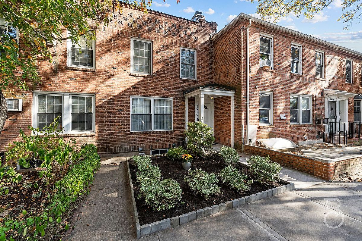 39-29 49th St, Sunnyside, NY 11104 | Zillow