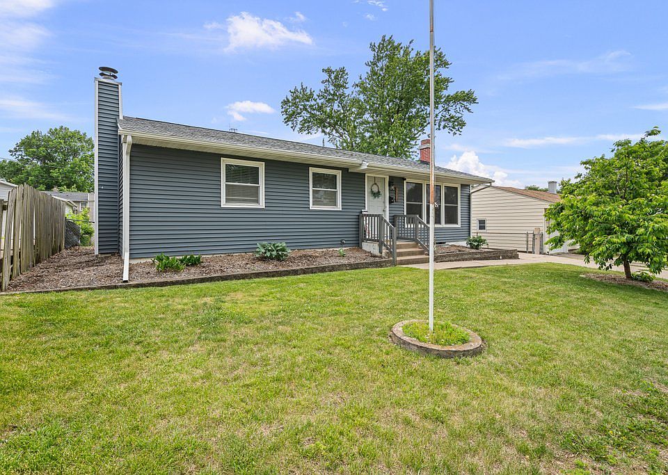 1st image of 3021 W Rusholme St