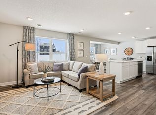 2092 Clearwater Ter, Shakopee, MN 55379