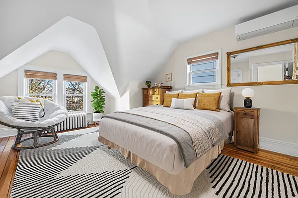 Sold by Compass | media 8