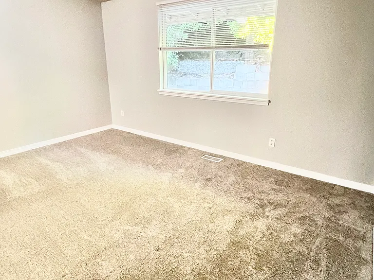 1512 Dayton Ct NE #1 — Photo 22