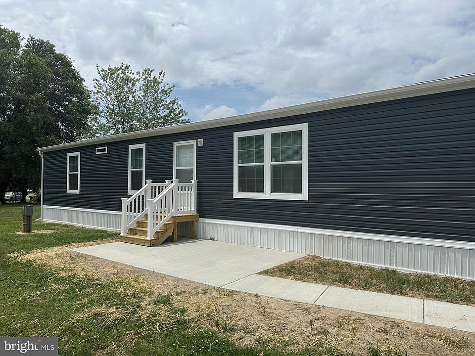 1st image of 200 Beechwood Ave Trailer 28