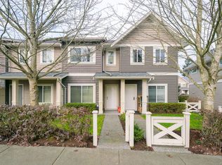 1675 Crescent View Dr #602, Nanaimo, BC V9S 0A8