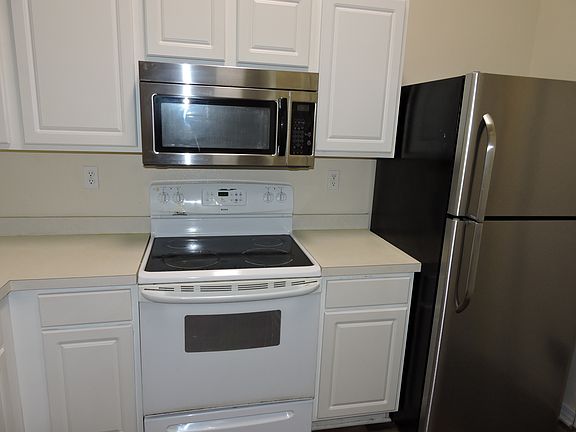 5th image of 178 Cabana Way