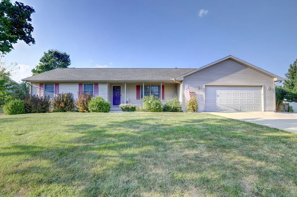 606 Valley View Dr photo 1