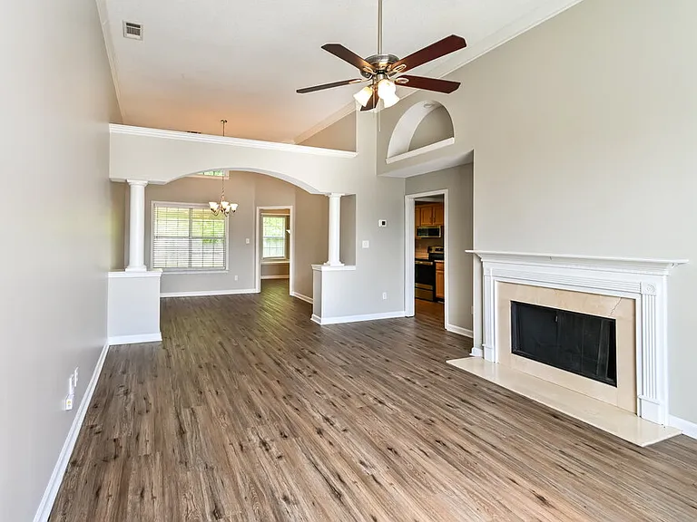 8084 Conridge Dr — Photo 5