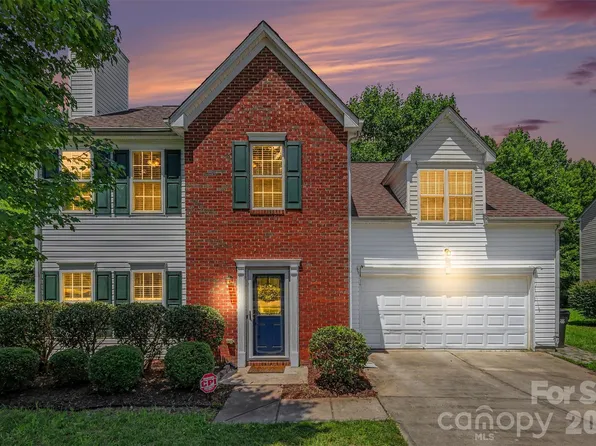 705 Pawley Dr, Charlotte, NC 28214