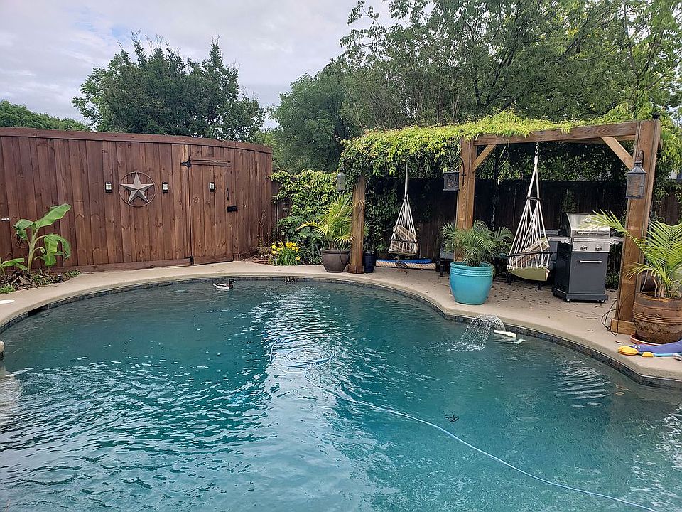 1st image of 3012 Bandolino Ln