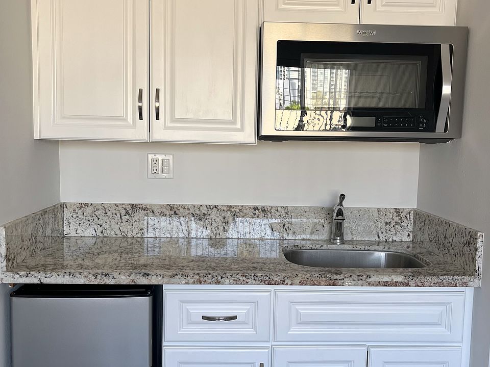 1st image of 5245 Bakman Ave #6A