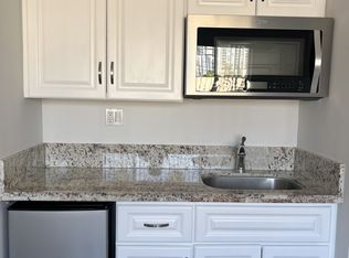 5245 Bakman Ave #6A, North Hollywood, CA 91601