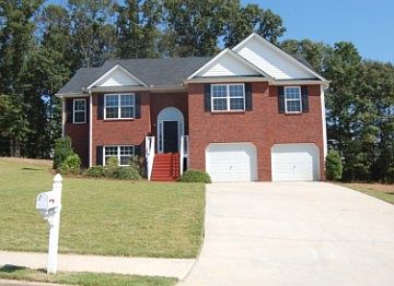 http://www.propertyboss.net/CustomerImages/EXCALIBR_92531/media/Properties/3752%20Auger%20Trail%20(2