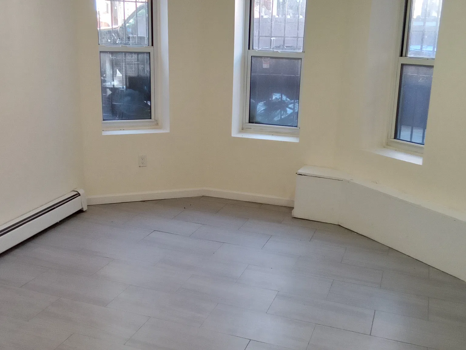 2 bed, 1.5 bath, 1000 sqft, $2,400 — Photo 4