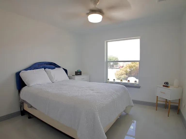 10100 Woodway Dr — Photo 20